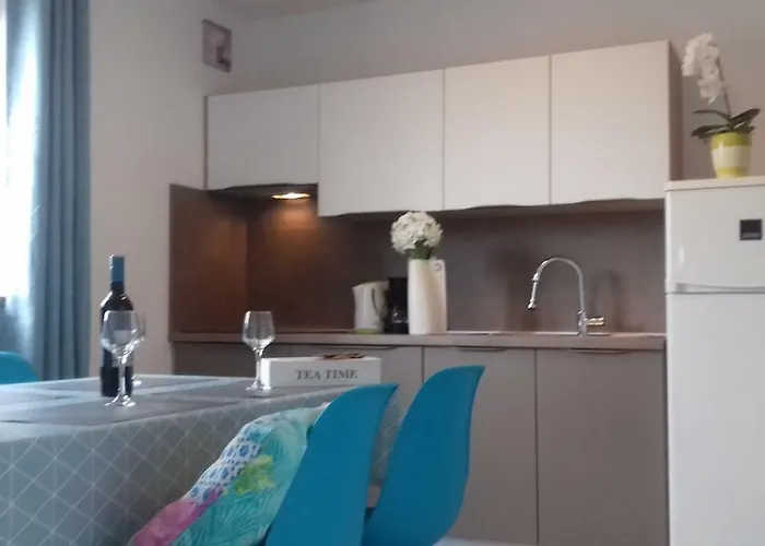 Luxury Kala 2 Apartment *