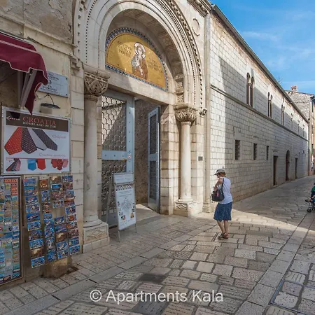 Luxury Kala 2 アパート ポレッチ